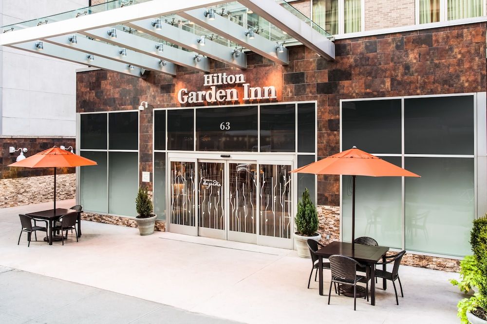 undefined Hilton Garden Inn New York/West 35th Street 2
