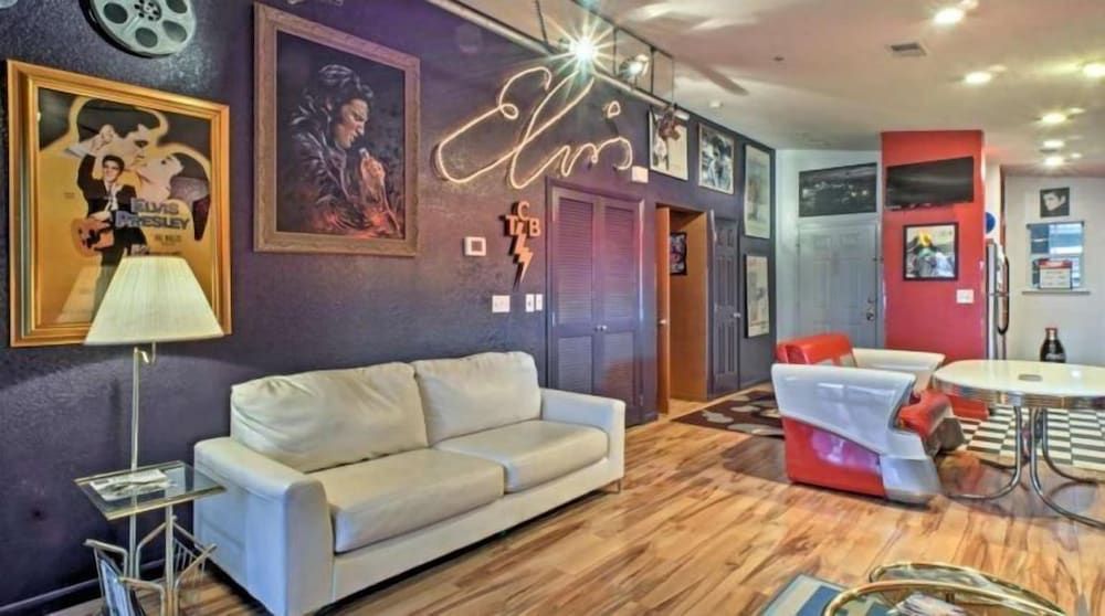 Deluxe Condo