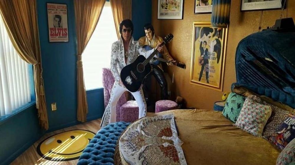 Deluxe Condo