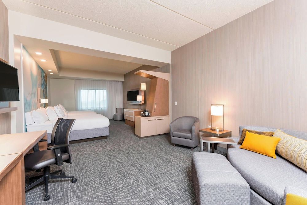 Room, Multiple Beds