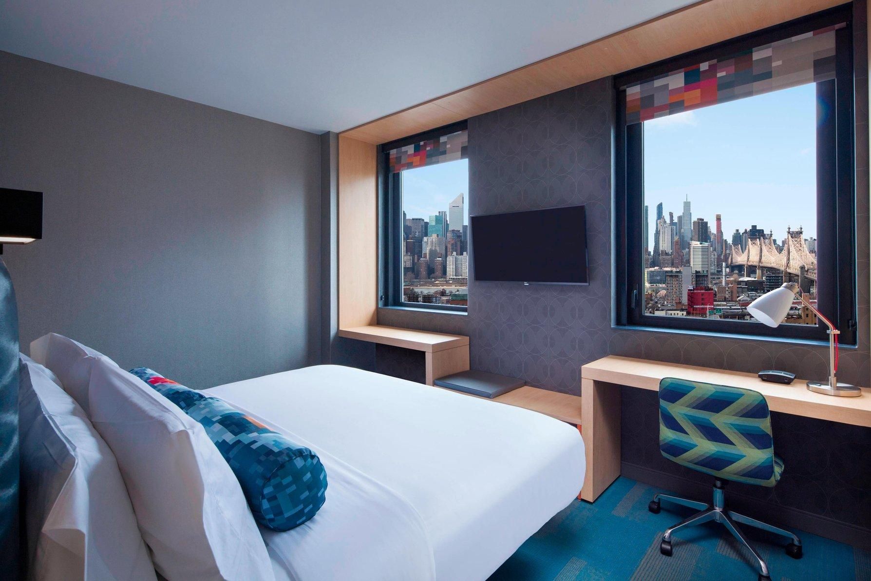 Aloft, Guest room, 1 King, Manhattan view, City view