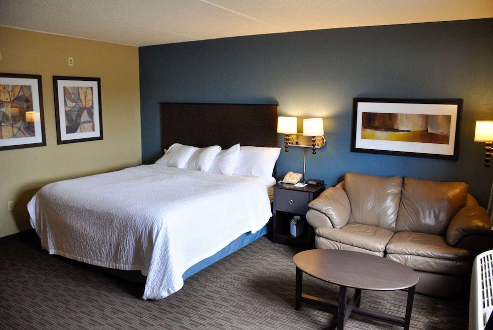 Superior Studio Suite, 1 King Bed, Non Smoking