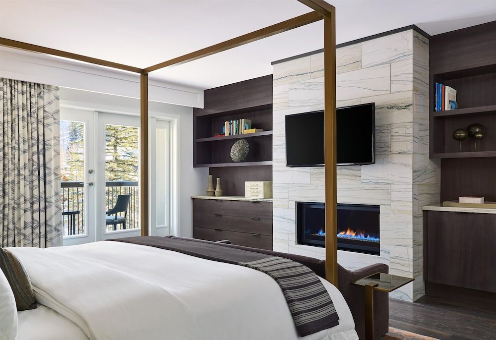 Presidential Suite (Blue Sky)