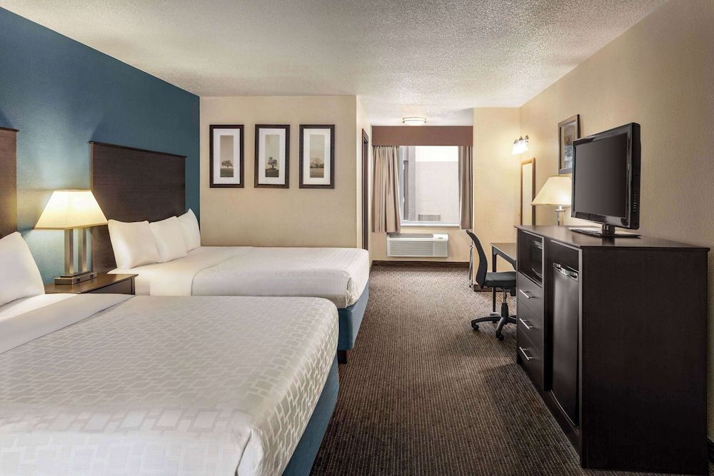 Room, 2 Queen Beds, Accessible, Non Smoking