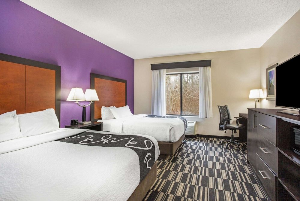Room, 2 Queen Beds, Non Smoking