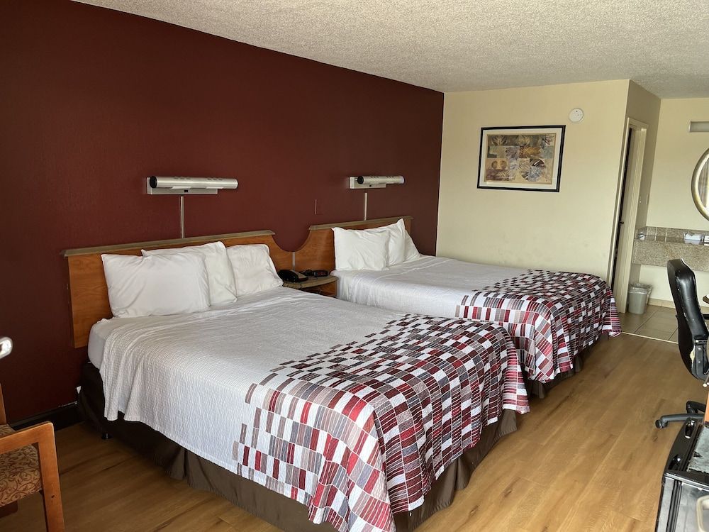 Deluxe Room, 2 Queen Beds, Non Smoking