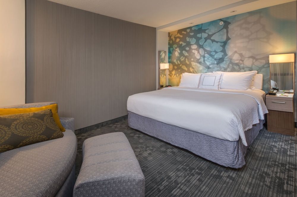 undefined Courtyard by Marriott Houston Intercontinental Airport 10