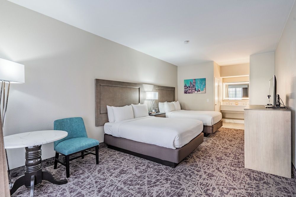 Luxury Plus Room- 2 Queen Beds