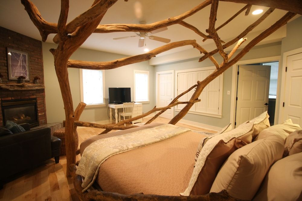 Deluxe Room, 1 Queen Bed, Accessible, Jetted Tub (Driftwood) - No Pets Allowed