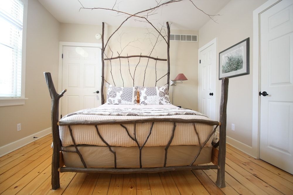 Goldberry Woods Deluxe Suite, 2 Bedrooms, Accessible Marble Shower (Ironwood Suite) - No Pets Allowed 4