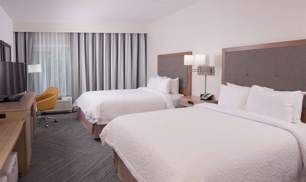 Hampton Inn & Suites by Hilton Augusta-Washington Rd Room, 2 Queen Beds, Accessible, Bathtub (Mobility & Hearing)