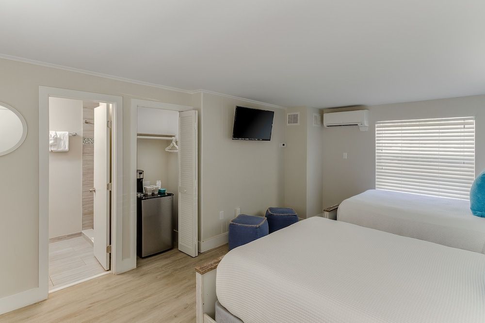 Drift Hotel Standard Room, 2 Double Beds 2