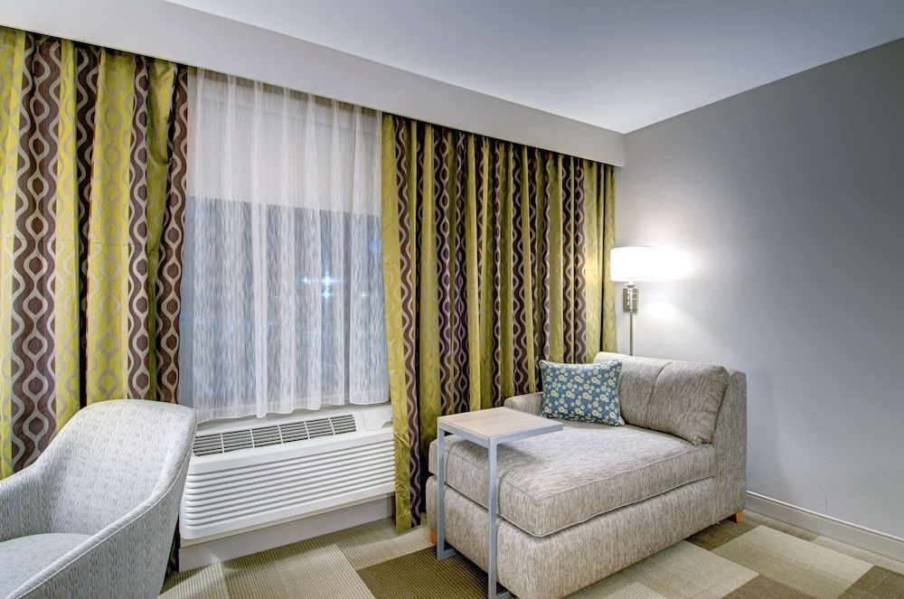 Room, 1 King Bed, Accessible, Non Smoking (Roll In Shower)