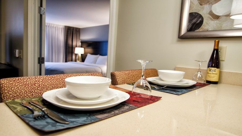 Suite, 1 King Bed, Accessible (Communications)