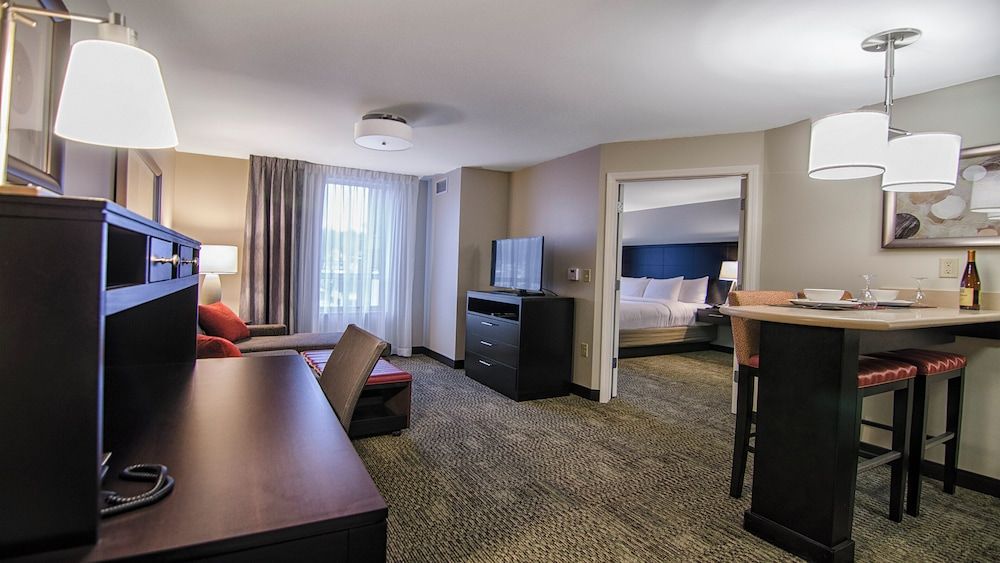 Studio Suite, 1 Queen Bed, Accessible (Communications)