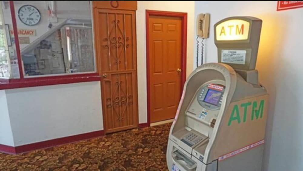 undefined Hollywood Roxy Hotel 3