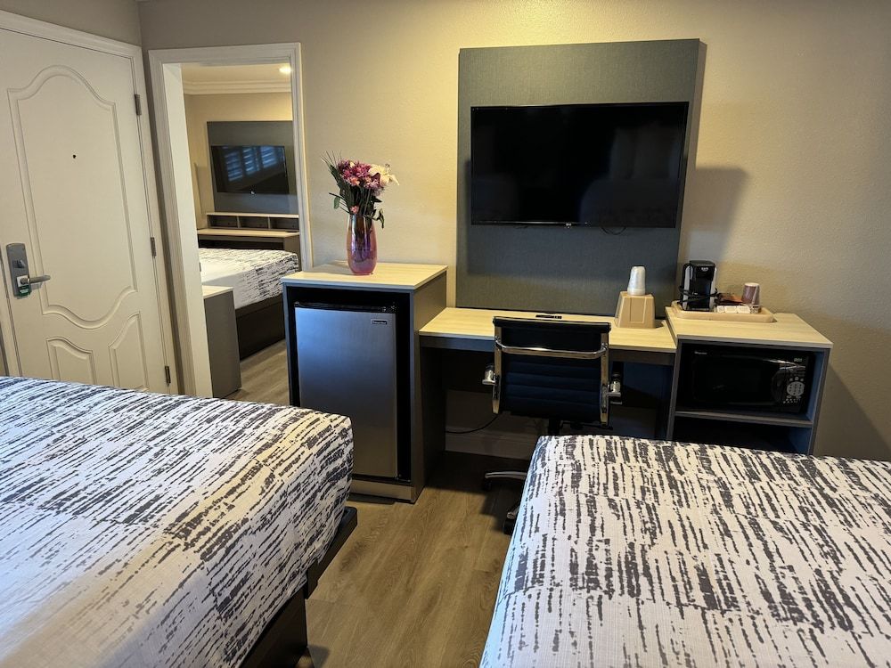 undefined Padre Oaks 4