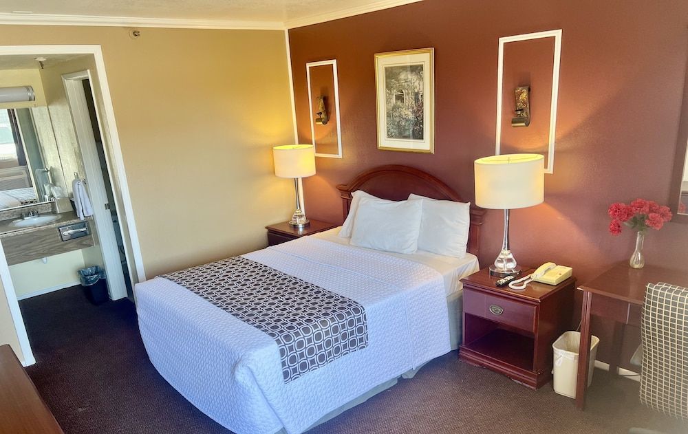 Room, 1 Queen Bed, Non Smoking