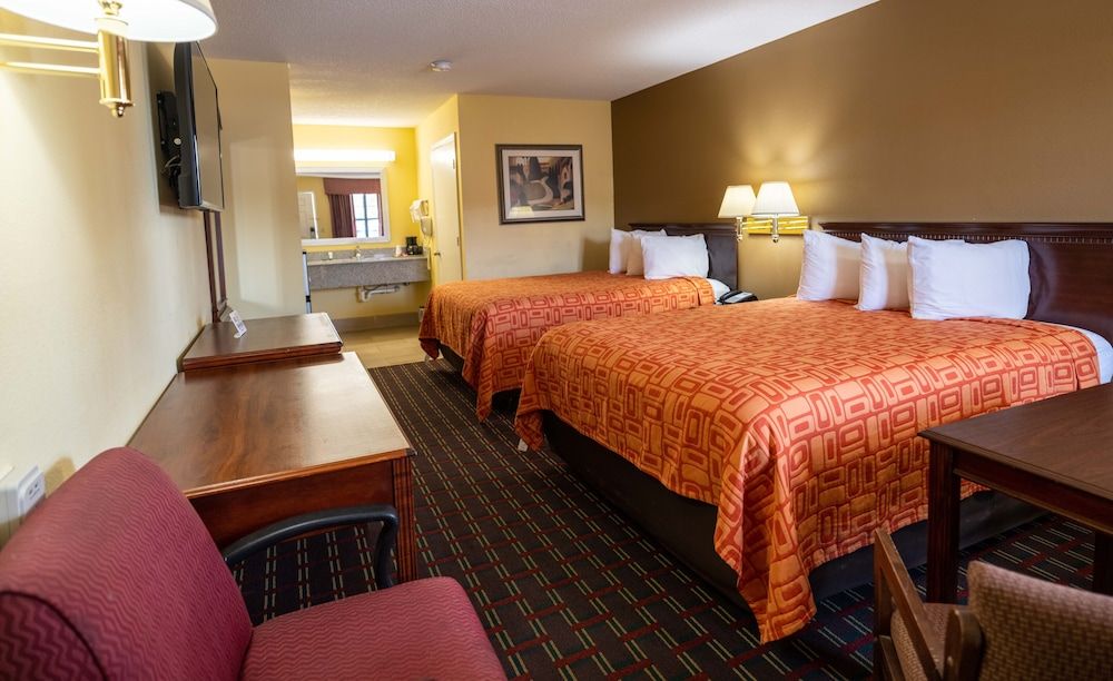 Loyalty Inn Hawkinsville Standard Room, 2 Double Beds, Non Smoking 6