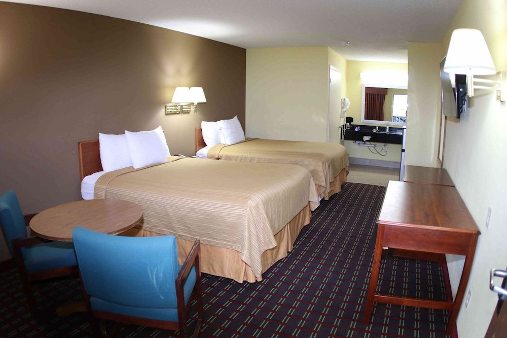 Loyalty Inn Hawkinsville Standard Room, 2 Double Beds, Non Smoking 3
