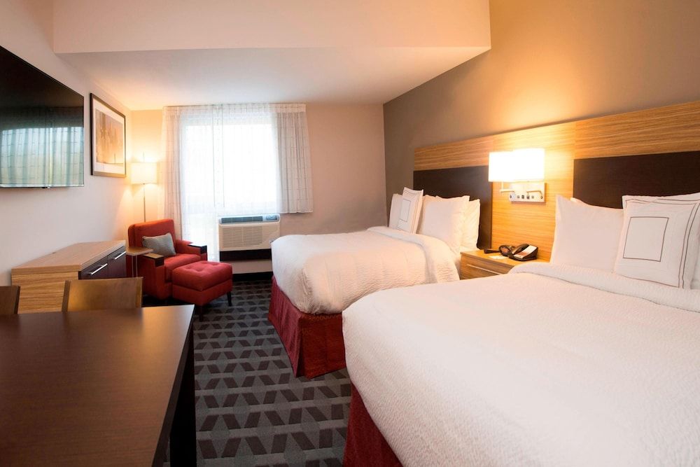 Studio, 2 Queen Beds, Non Smoking (Mobility/Hearing Accessible, Tub)