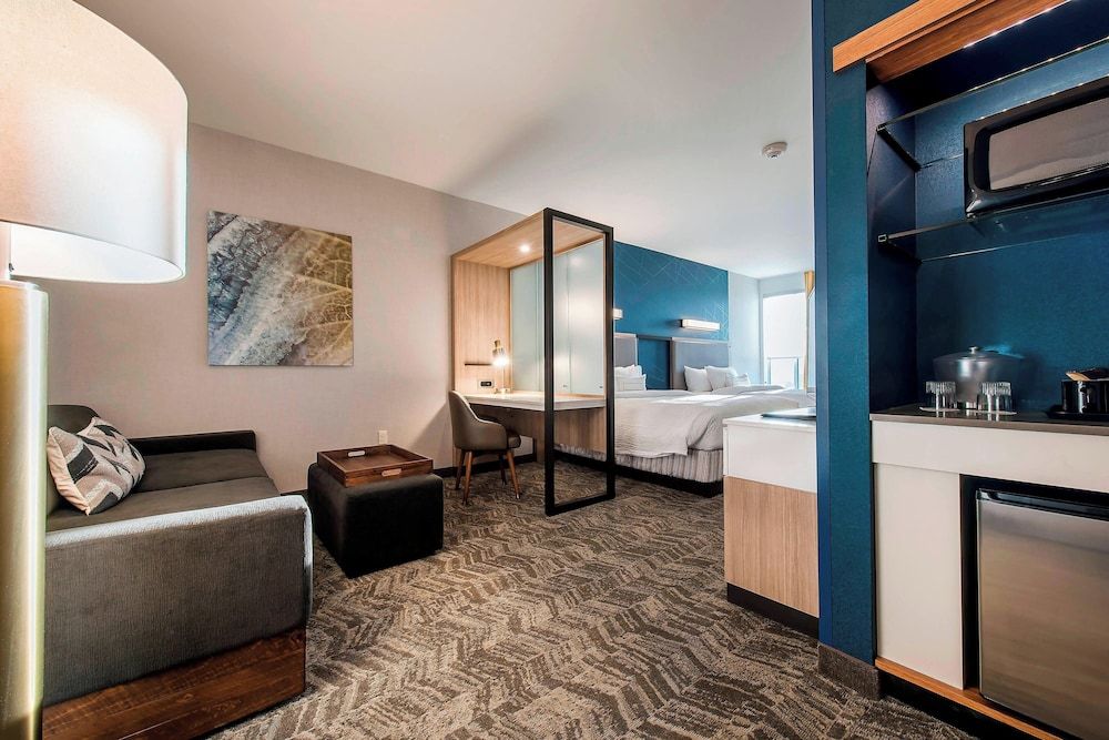 Suite, Multiple Beds