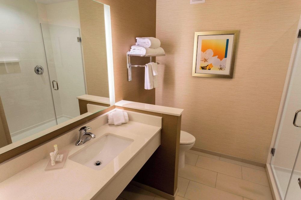 Fairfield Inn & Suites by Marriott Geneva Finger Lakes Room, 2 Queen Beds (Hearing Accessible) 3