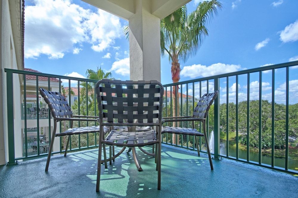 Deluxe Condo, 2 Bedrooms