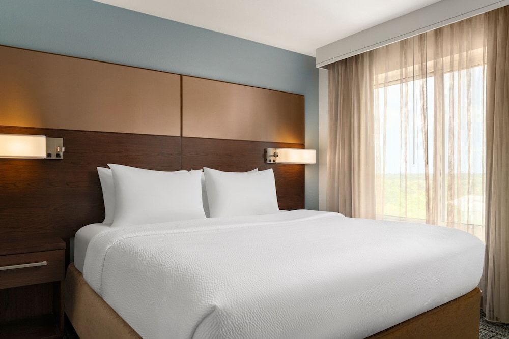Studio, 1 King Bed with Sofa bed, Non Smoking (Hearing Accessible)