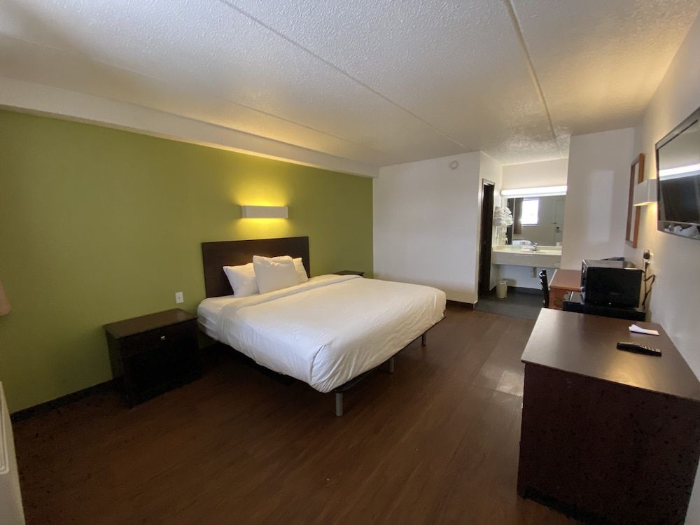 Deluxe Room, 1 King Bed, Non Smoking