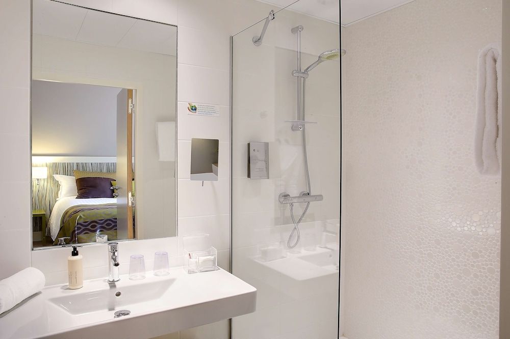 Best Western Plus Paris Meudon Ermitage Executive Room, 1 King Bed, Non Smoking, Terrace 7