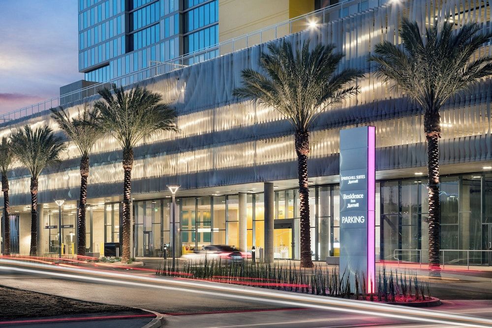 undefined Springhill Suites San Diego Downtown/Bayfront 6