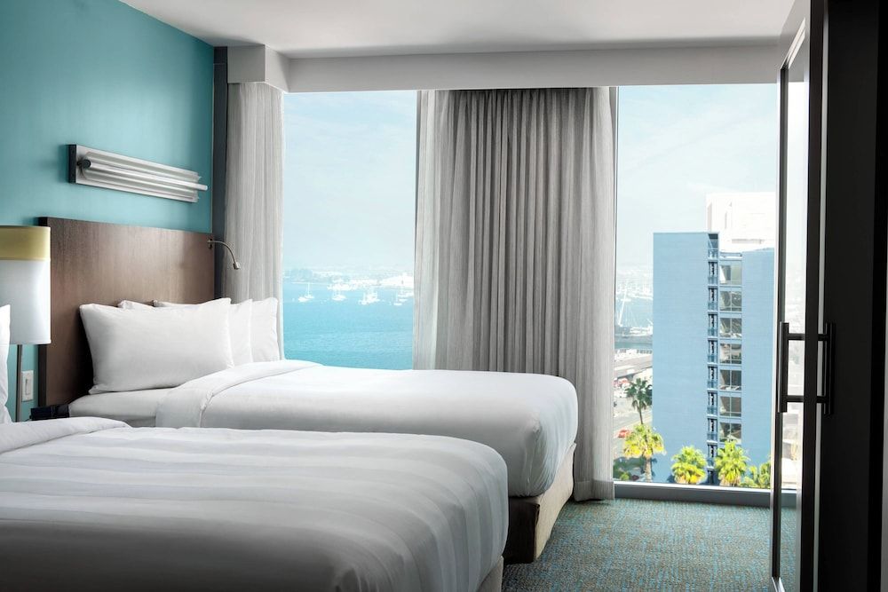 undefined Springhill Suites San Diego Downtown/Bayfront 3