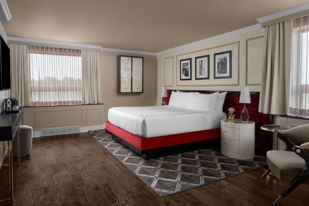 Deluxe Room, 1 King Bed
