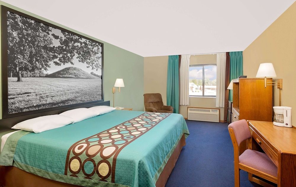 Standard Room, 1 King Bed