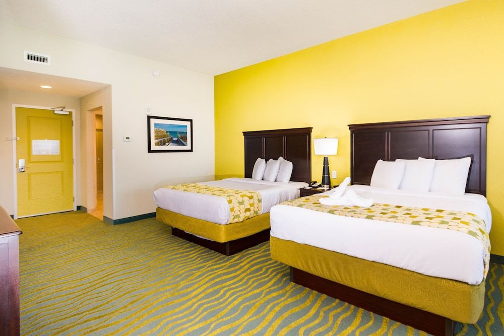 Edge Hotel Clearwater Beach Room, 1 King Bed, City View 5