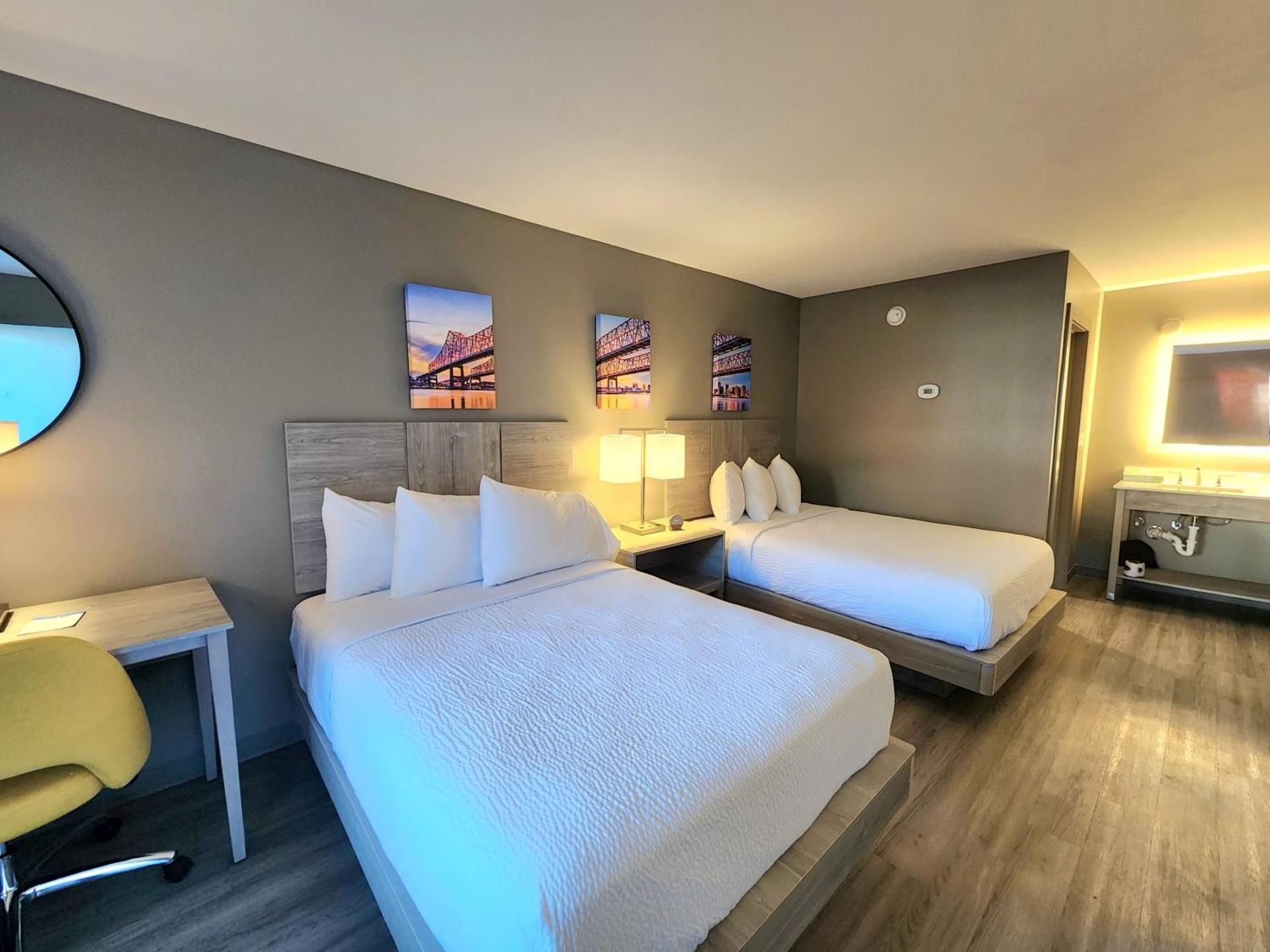 2 Double Beds, Smoking