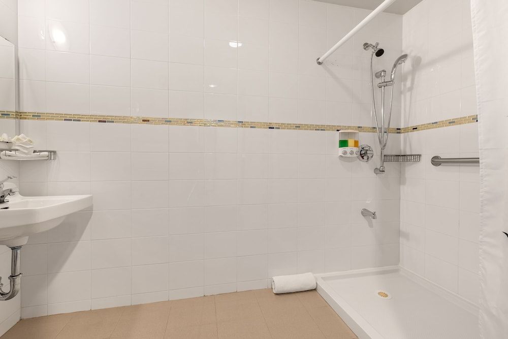 undefined LIC Hotel 10