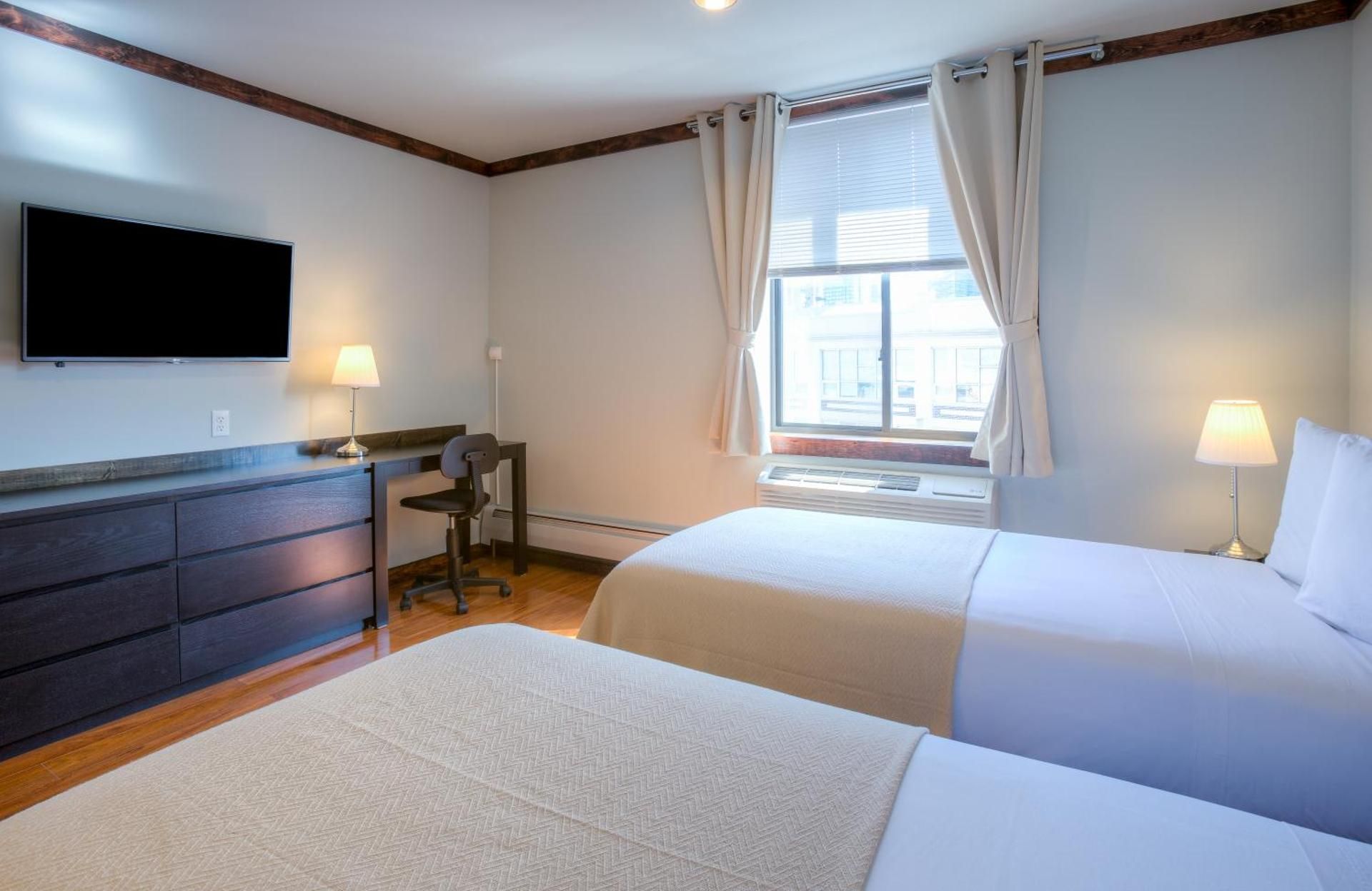 undefined LIC Hotel 5