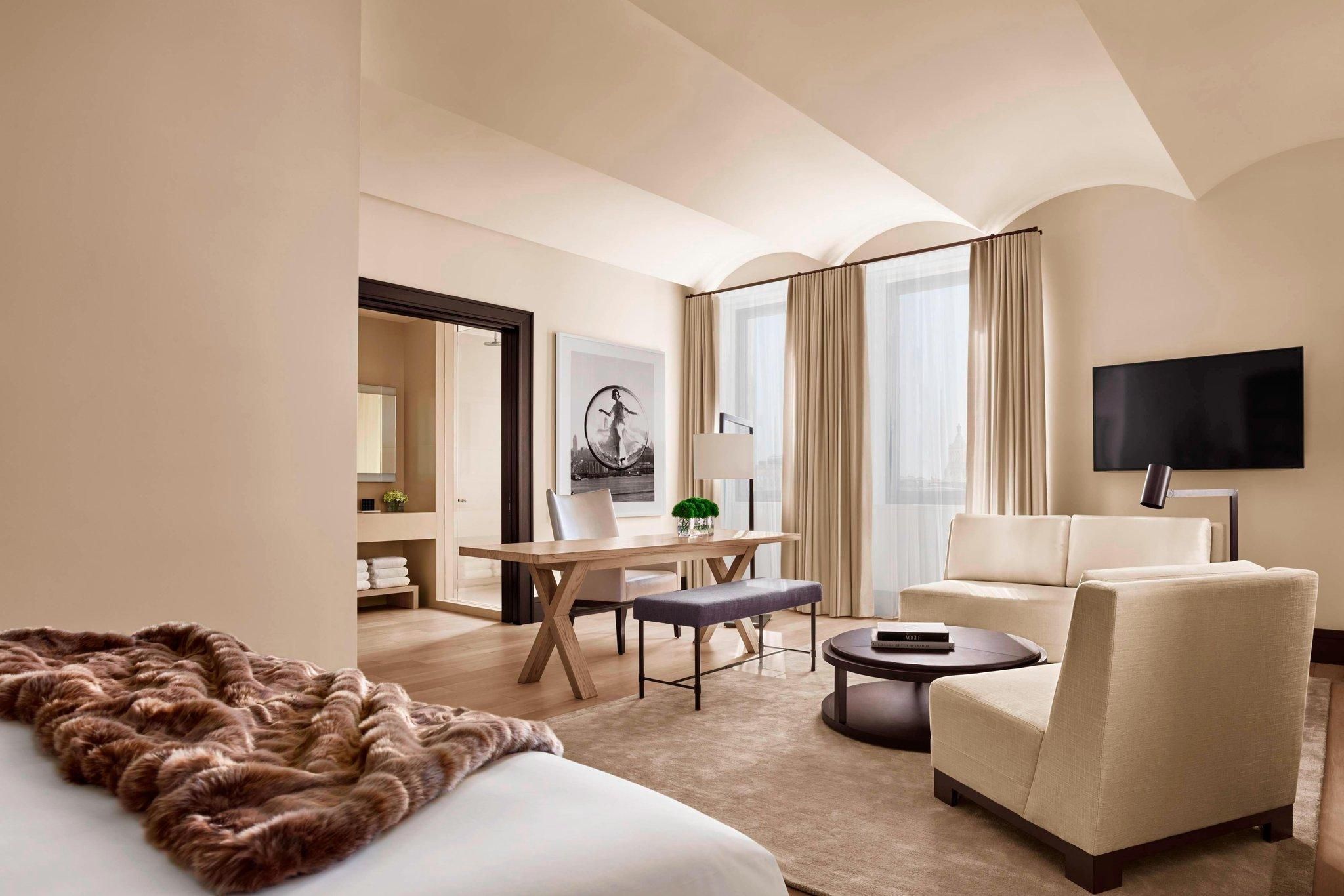 Family Suite, 2 room Suite, Bedroom 1: King, Bedroom 2: King, City view