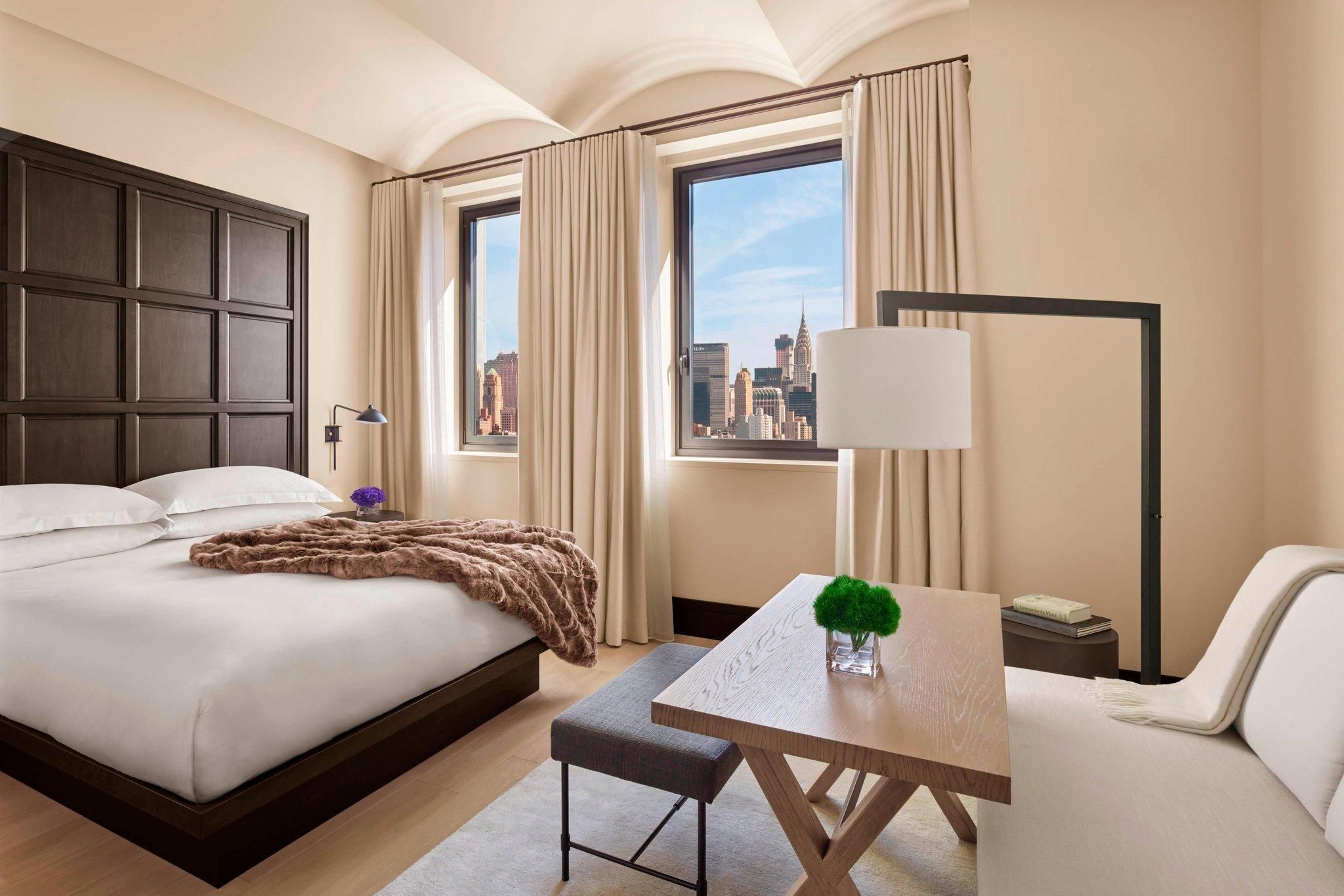 Superior, Guest room, 1 King, City view