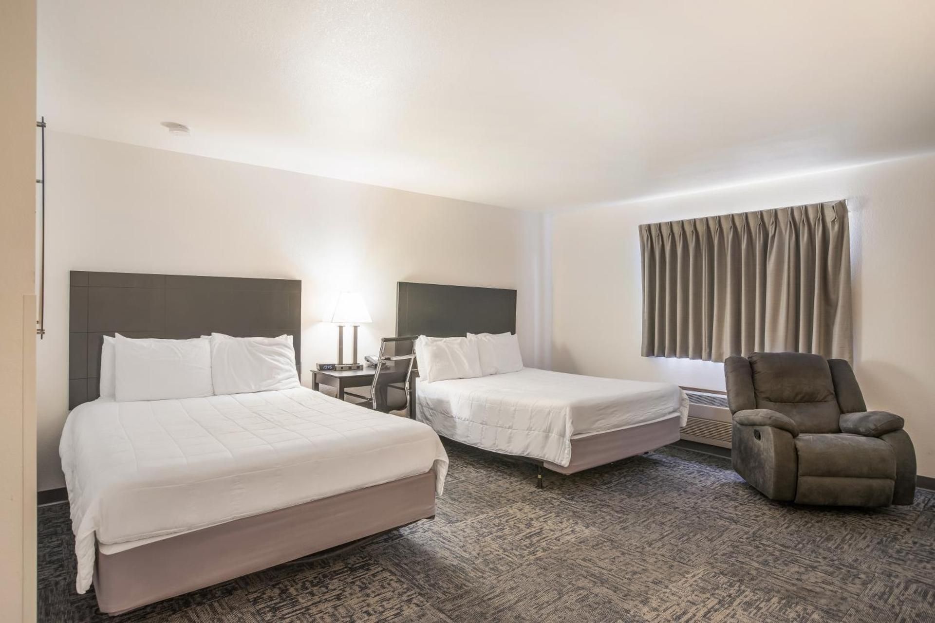 2 Queen Beds Non-Smoking