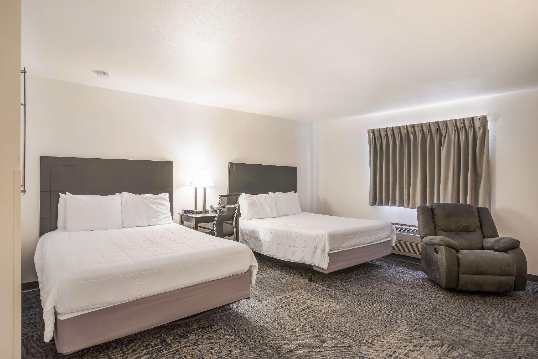 2 Queen Beds Suite Non-Smoking