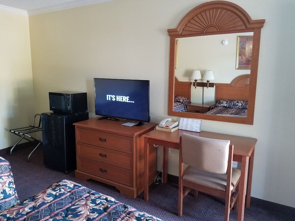 Standard Room, 1 King Bed, Smoking