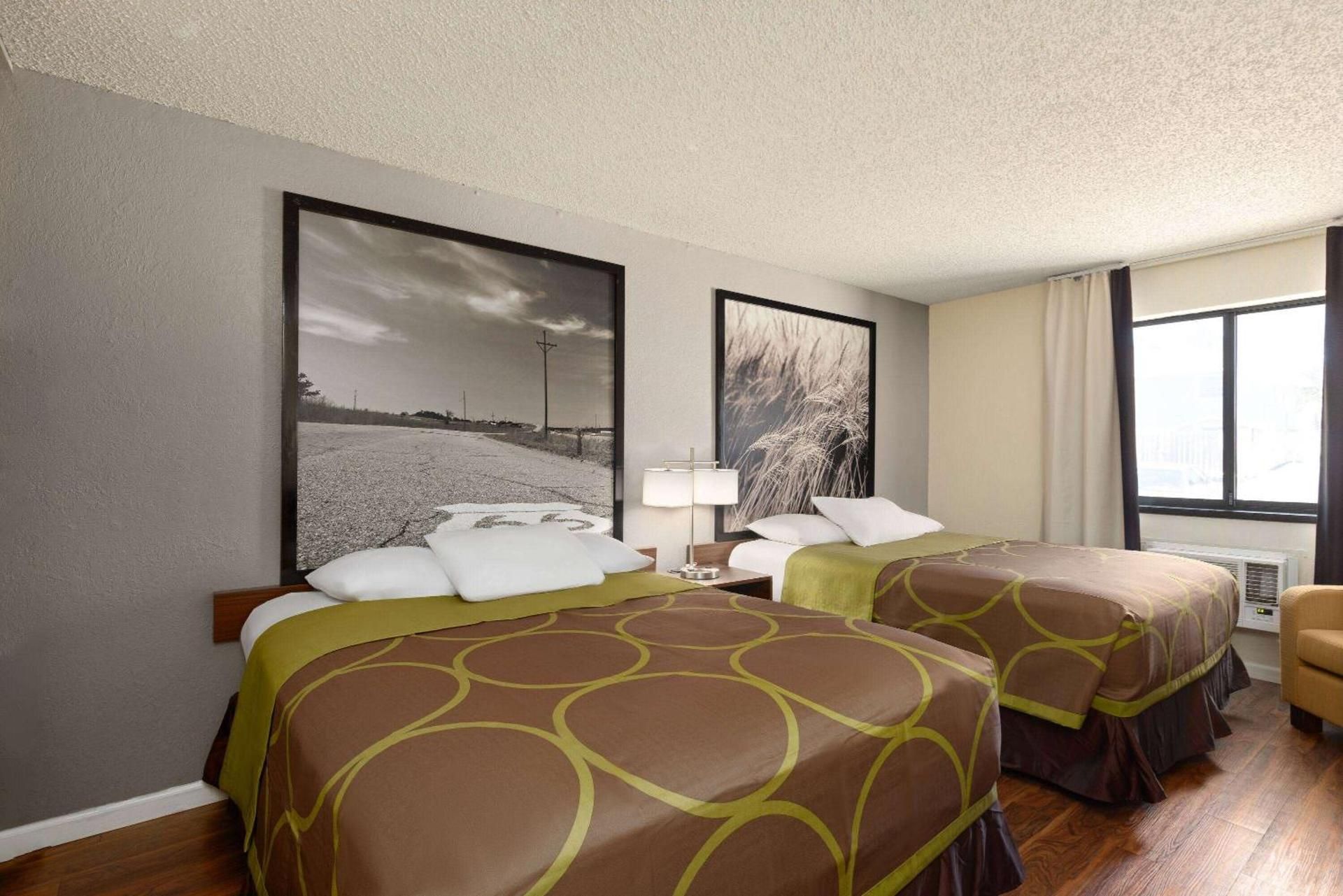 2 Queen Beds, Mobility Accessible Room, Bathtub W/ Grab Bars, Non-Smoking