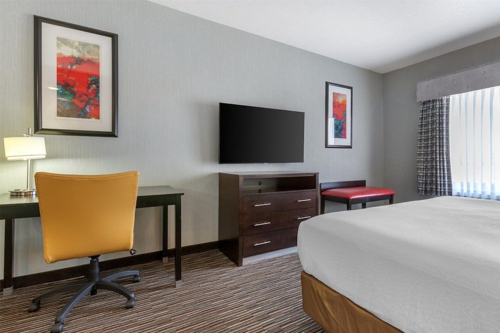 Best Western Plus Gallup Inn & Suites Standard Room, 1 King Bed, Non Smoking, Refrigerator & Microwave