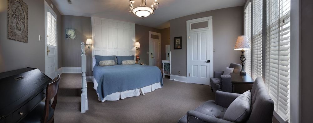 Grant Street Inn Standard Room, 1 King Bed 3