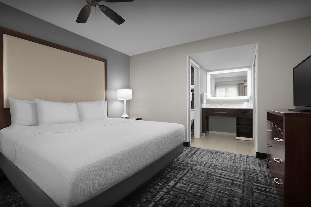 Suite, 2 Bedroom, 1 King Bed, 1 Double Bed