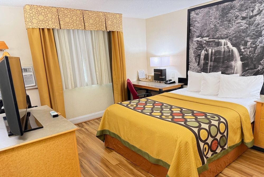 Room, 1 Queen Bed, Accessible, Non Smoking (Mobility Accessible)