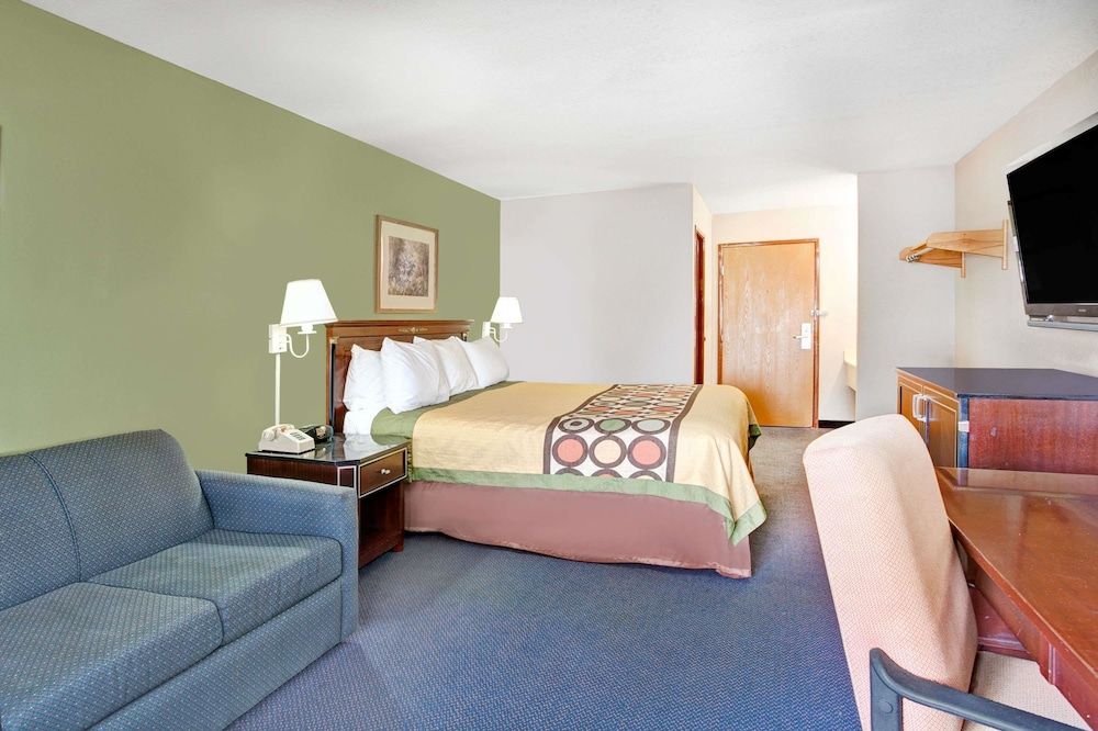 Suite, 1 King Bed